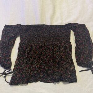 American Eagle Off-Shoulder Floral Shirt